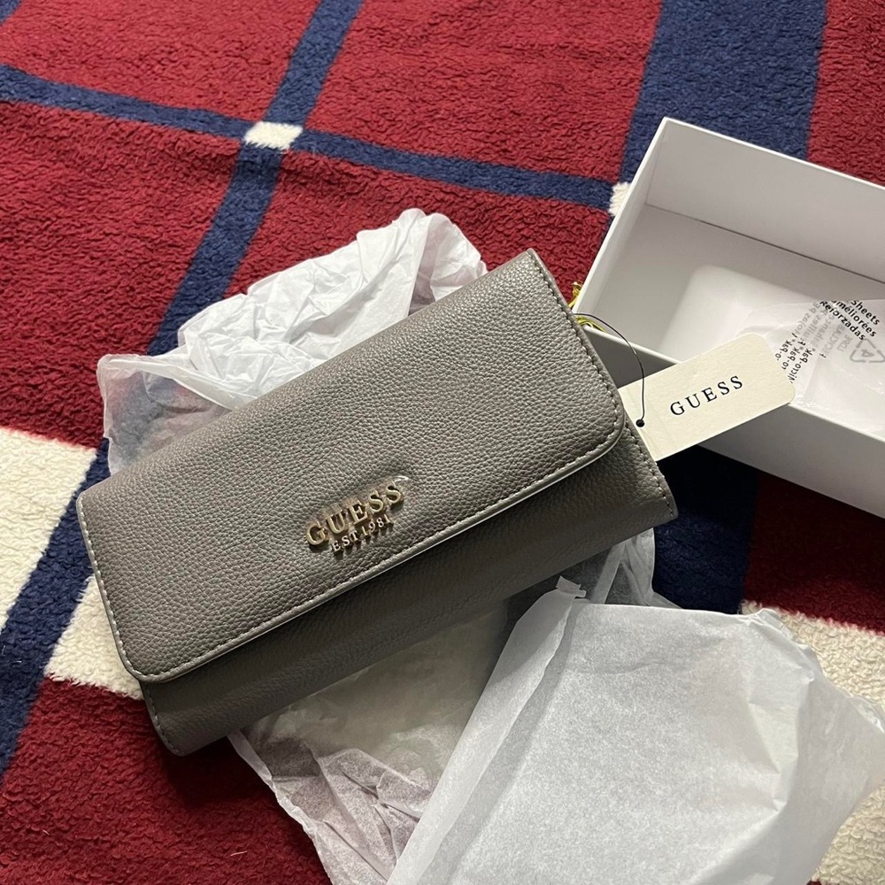 Guess Jewel Slg Boxed Multi Clutch wallet in grey NIB new in box